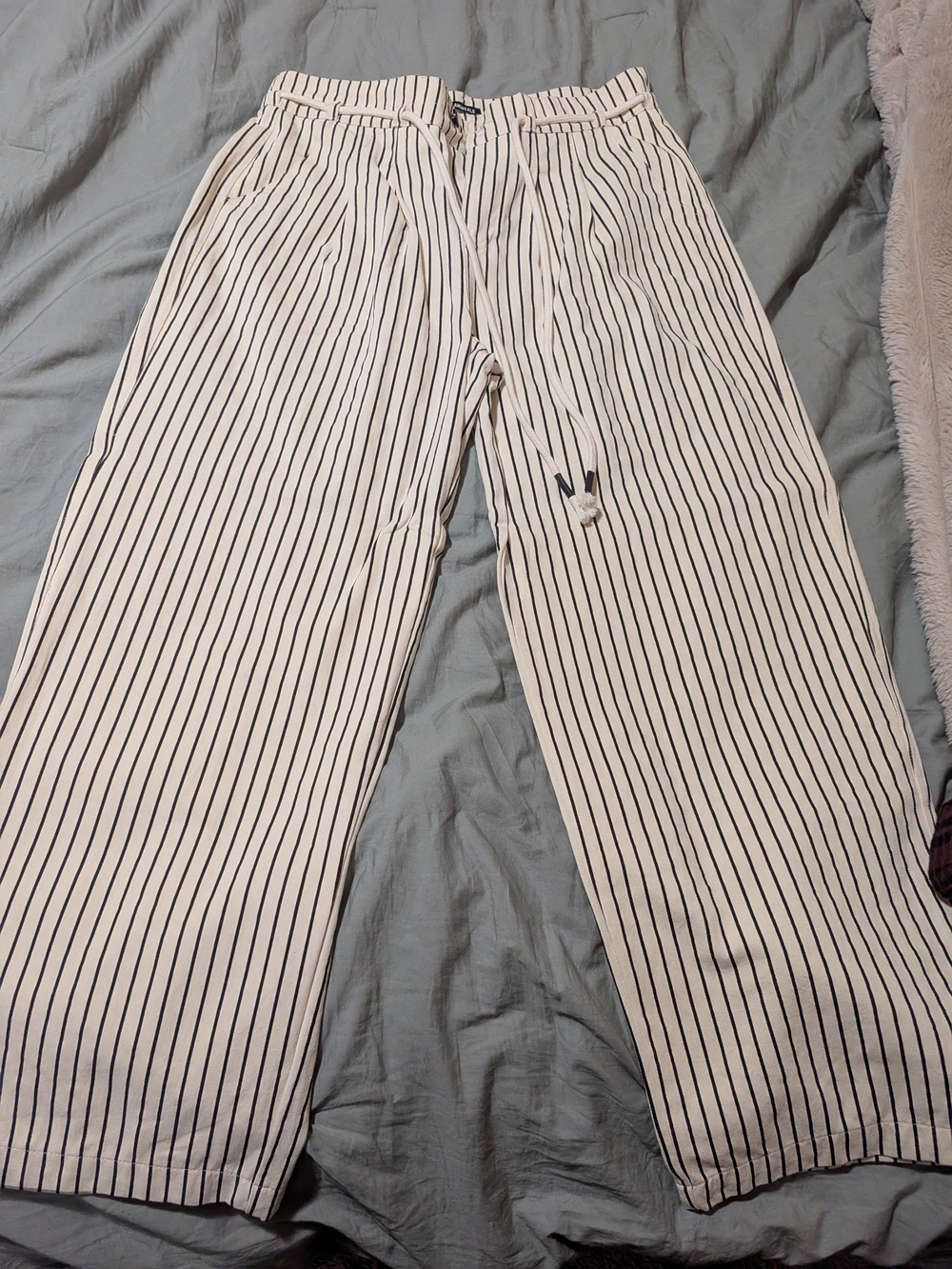 Striped Wide-Leg Men’s Pants - White with Black Pinstripes